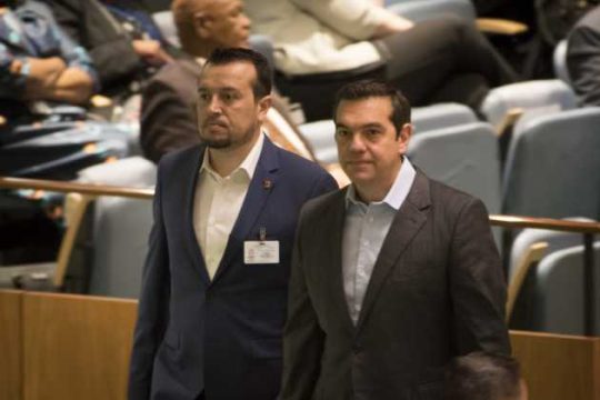 Στη Νέα Υόρκη με βαριά βαλίτσα