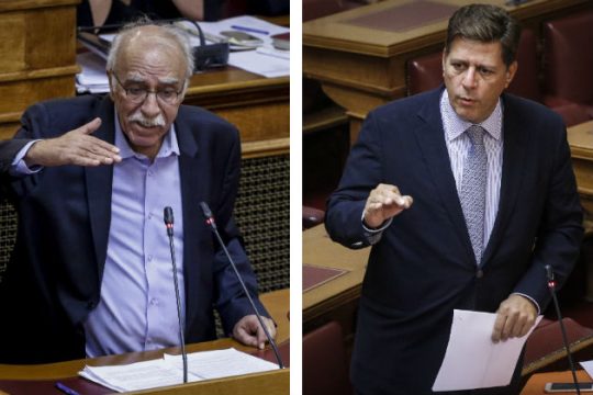 Σύγκρουση στη Βουλή για τις «εικόνες ντροπής στη Μόρια»