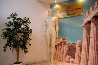 Δεν ισχύει ο κατάλογος με τις μεταβιβάσεις μνημείων