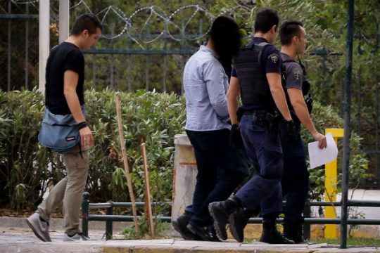 Ελλείψεις στο κατηγορητήριο «ανέβαλαν» την απολογία