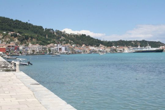 Πλοίο προσέκρουσε στην προβλήτα του λιμανιού της Ζακύνθου