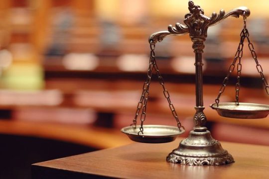 Οταν Ν.Δ. και ΠΑΣΟΚ παρενέβαιναν ανοιχτά στη Δικαιοσύνη