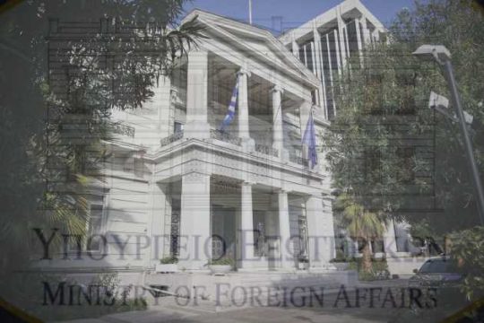 Βίζες του υπ. Εξωτερικών: εδώ Σόρος, εκεί Σόρος, πού είναι ο Σόρος;