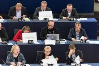 Ιστορίες καθημερινής παρενόχλησης μέσα από το Ευρωπαϊκό Κοινοβούλιο