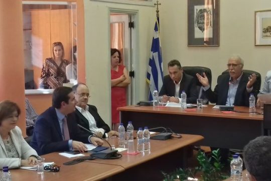 Βαριές κουβέντες και… αναθυμιάσεις
