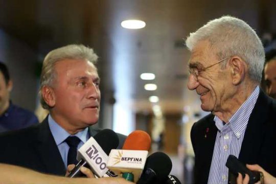 Το έριξαν στο χιούμορ Μπουτάρης – Ψωμιάδης