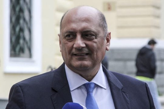 Πρόταση ενοχής για χρηματισμό δικαστή