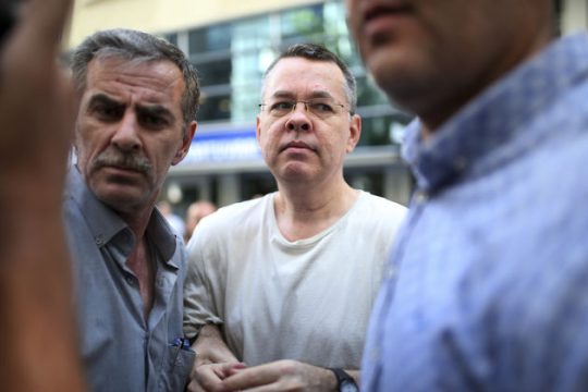 Ελεύθερος από τις τουρκικές Αρχές ο Αμερικανός πάστορας