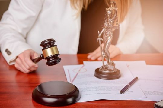 Σούπερ ηρωίδες οι εργαζόμενες μητέρες