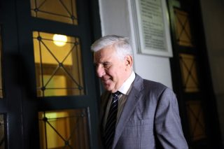 Τρικλοποδιές στις έρευνες διά… χειρός Γιάννου