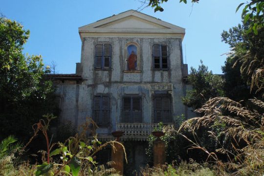 Διατηρητέο μεν, πληγωμένο δε