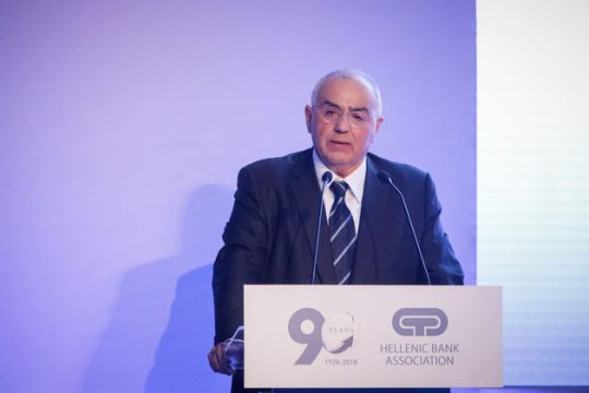 Κατακόρυφη αύξηση των ηλεκτρονικών συναλλαγών