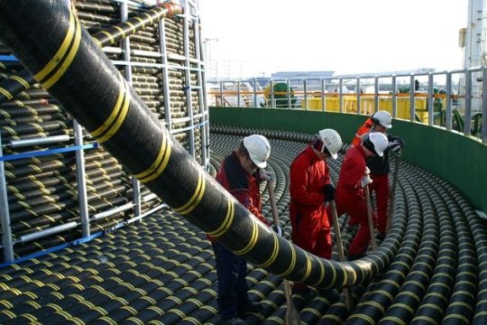Εύλογα ερωτήματα για την παρέμβαση της Ε.Ε. στην ηλεκτρική διασύνδεση Κρήτης-Αττικής