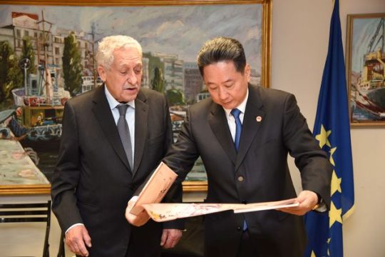 Μήνυμα Κουβέλη προς COSCO
