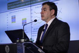 Επιμένει σε μείωση συντάξεων το ΙΟΒΕ