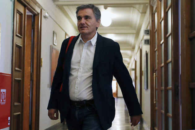 Μικρή παράταση στην αγωνία για τις συντάξεις