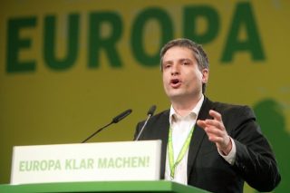 «Πρέπει να υπάρξει ευρεία αναδιανομή πλούτου στην Ευρώπη»