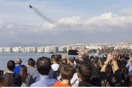 Τα μηνύματα των κομμάτων για την επέτειο της 28ης Οκτωβρίου