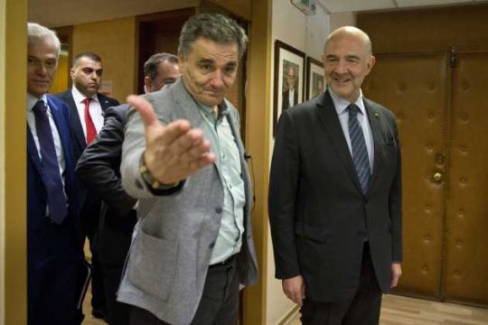 Διπλό σενάριο για τις συντάξεις