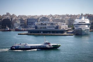 Παλεύουν κατά της προβλήτας κρουαζιερόπλοιων