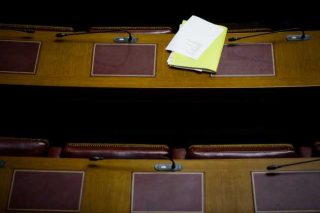 Η αναθεώρηση και οι ευθύνες [τους]