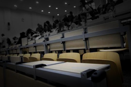 Βία κατά της δημόσιας παιδείας