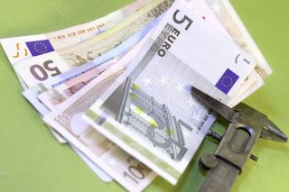 Ξεκινούν διασταυρώσεις οι τράπεζες