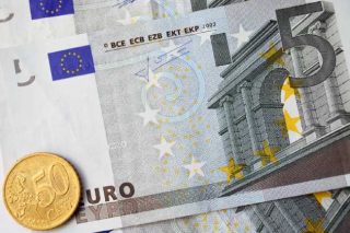 Είναι πολλά τα λεφτά…