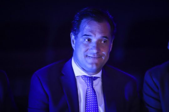 Για τον ιερόσυλο Αδωνι