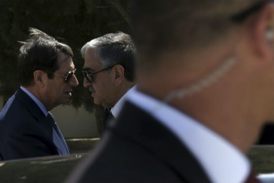 Εθνικό Συμβούλιο στην Κύπρο πριν τη συνάντηση Αναστασιάδη-Ακιντζί