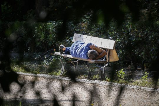 Eurostat: Φτωχός ή αποκλεισμένος ένας στους τρεις Έλληνες