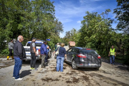Συνεχίζονται οι έρευνες για τους τρεις αγνοούμενους