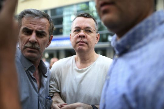 Στο Συνταγματικό Δικαστήριο η υπόθεση του πάστορα Μπράνσον