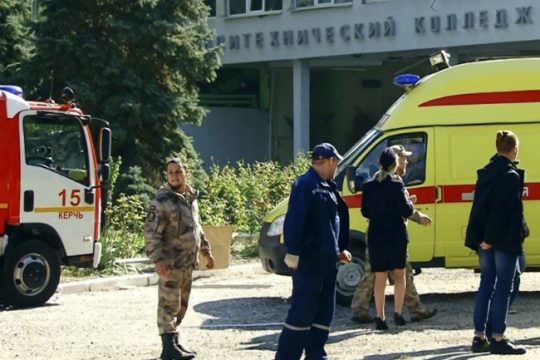 18χρονο μακελάρη δείχνουν οι αρχές για το φονικό στην Κριμαία