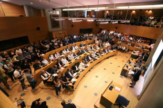 Χρυσαυγίτικη πρόκληση στο δημοτικό συμβούλιο Θεσσαλονίκης