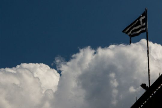 Η παράξενη μη κατάρρευση της μεσαίας τάξης στην Ελλάδα
