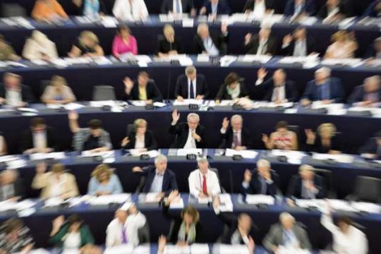 Οι πρώτες αντιδράσεις στο Ευρωκοινοβούλιο για τη Συμφωνία