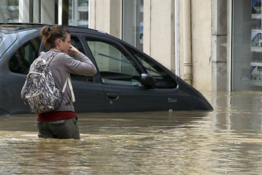 Έξι νεκροί απ’ τις πλημμύρες στη Γαλλία