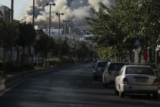 Υπό έλεγχο η πυρκαγιά σε κτίριο του Μεταξουργείου