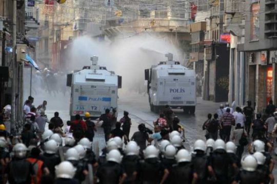 Η Τουρκία «τρώει» τα πιο λαμπρά παιδιά της: τη «γενιά του Γκεζί»