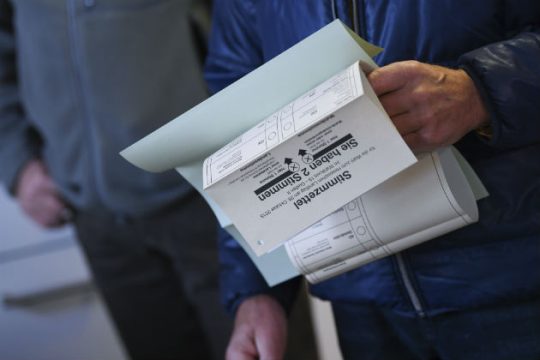 Κρίση εμπιστοσύνης στην κυβέρνηση συνασπισμού