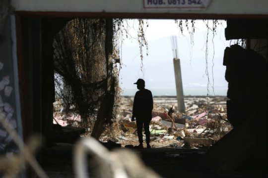 1.763 νεκροί, πάνω από 5.000 αγνοούμενοι στην Ινδονησία