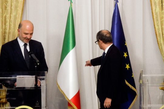 Ιταλικός «διχασμός» εν μέσω ασφυκτικών πιέσεων
