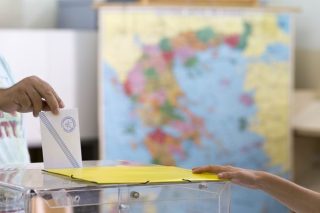 «Κλειδώνουν» τα ψηφοδέλτια στο ΚΙΝ.ΑΛΛ.