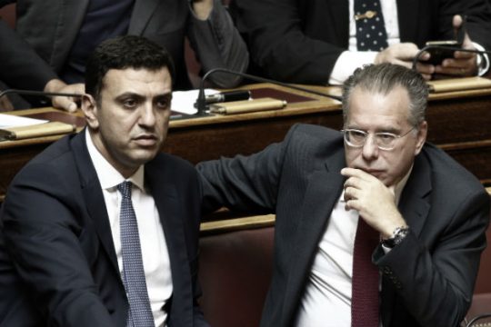 «Σφήνα» μεταξύ Κοτζιά – Καμμένου επιχειρεί η Ν.Δ.