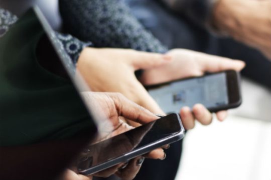 Πρόστιμο 150.000 ευρώ σε εταιρείες τηλεφωνίας