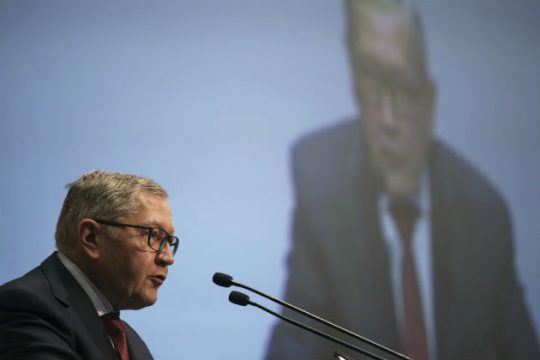 «Θετικές προοπτικές ανάπτυξης στην ευρωζώνη με την πάροδο της κρίσης»