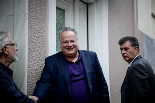 «Να δώσουν την επιστολή παραίτησης στη δημοσιότητα»