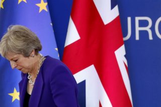 Ποιος οδηγεί ανάποδα στον δρόμο προς το Brexit;