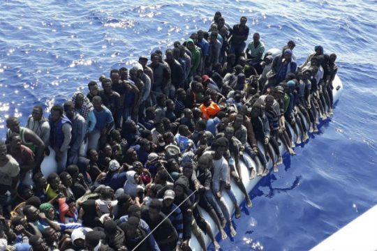 Bloomberg: Η «κουρελού» μεταναστευτική πολιτική της Ε.Ε. απέτυχε